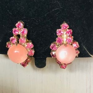 Vintage rhinestone clip on earrings